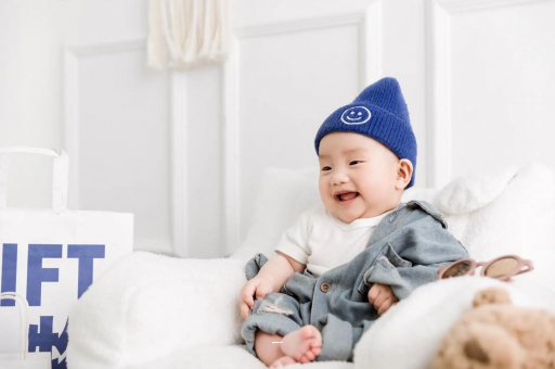 香港两岁半宝宝不会说话